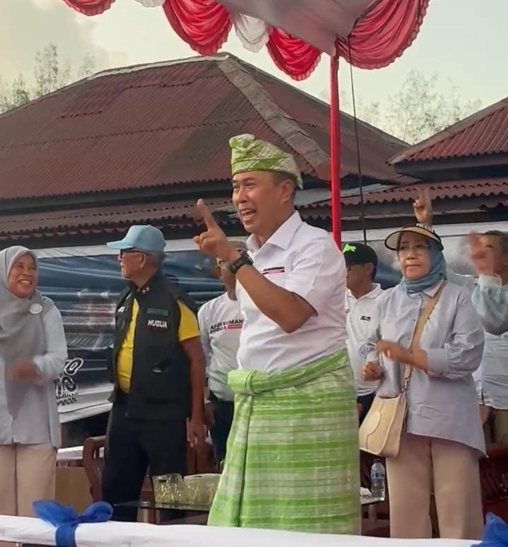 Andi Sumangerukka Siap Wujudkan Asuransi Petani di...